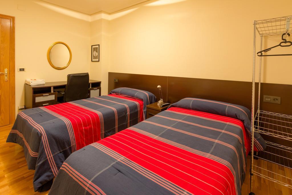 Pension Logrono Room photo